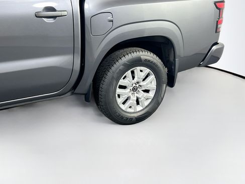 Used 2022 Nissan Frontier SV AWD/4WD image 29