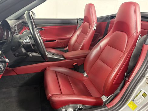 Certified 2019 Porsche 911 Carrera S RWD image 5