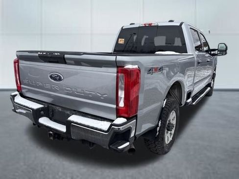 Used 2023 Ford F250 XLT image 4