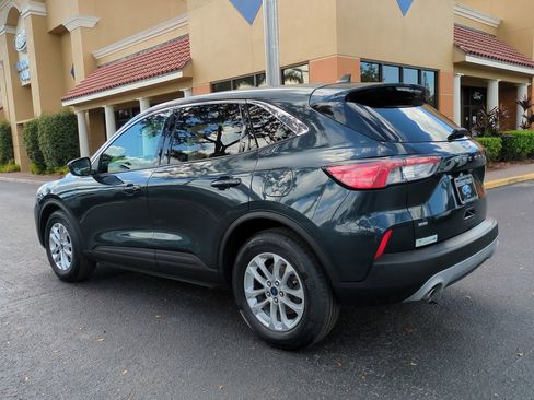 Certified 2022 Ford Escape SE image 6