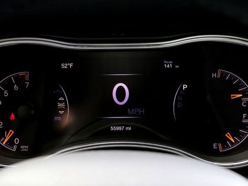 Used 2021 Jeep Grand Cherokee Laredo X image 15