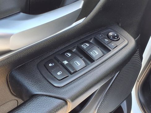 Used 2020 RAM 1500 Big Horn image 12