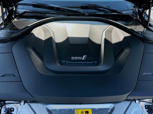 Used 2025 BMW i4 eDrive40 w/ M Sport Package image 35