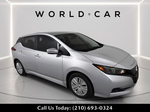 Used 2025 Nissan Leaf S FWD image 1