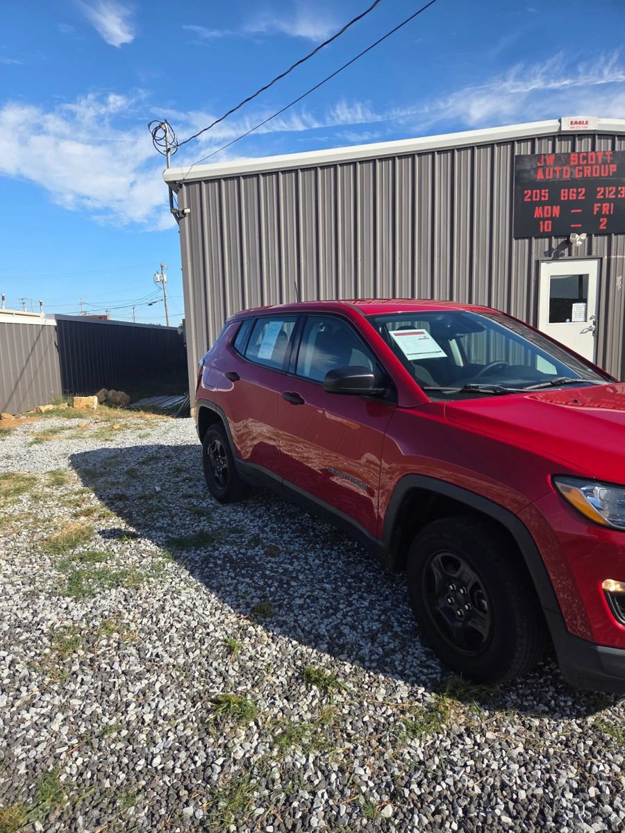 Used 2019 Jeep Compass Sport w/ Cold Weather Group AWD/4WD image 3