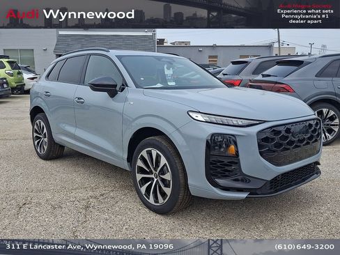 New 2026 Audi Q3 quattro 2.0T AWD/4WD image 1