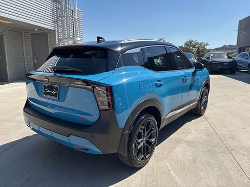 Used 2025 Nissan Kicks SR image 6