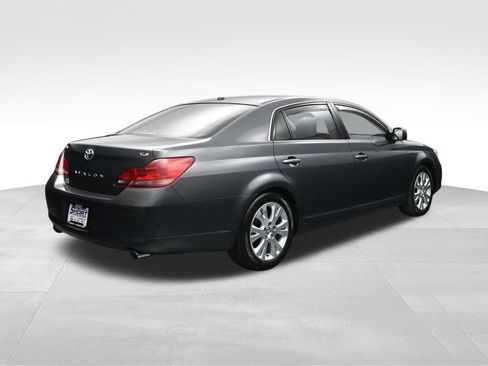 Used 2009 Toyota Avalon FWD image 5