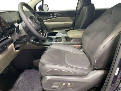 New 2026 Kia Carnival FWD image 14