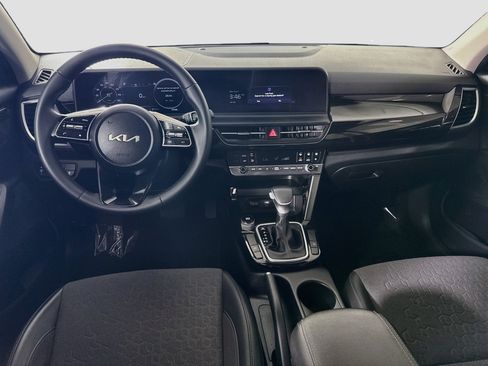 Used 2024 Kia Seltos S FWD image 17