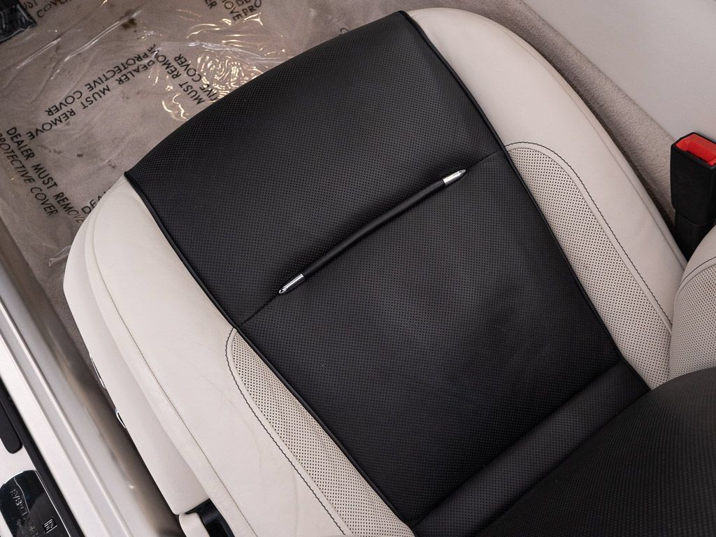 Certified 2018 Rolls-Royce Dawn RWD image 27