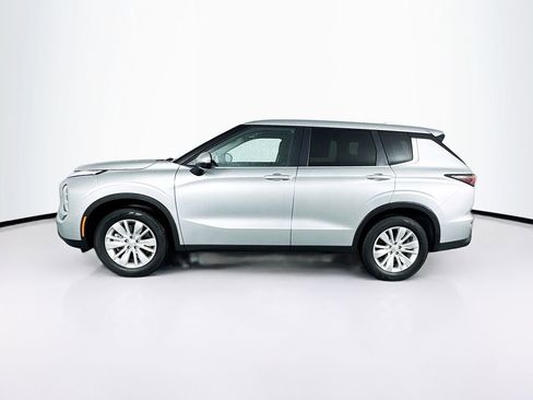 Used 2025 Mitsubishi Outlander ES AWD/4WD image 6