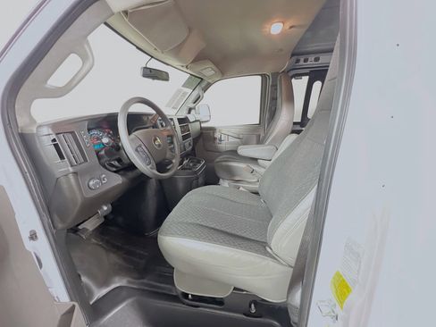 Used 2025 Chevrolet Express 2500 w/ Driver Convenience Package RWD image 14
