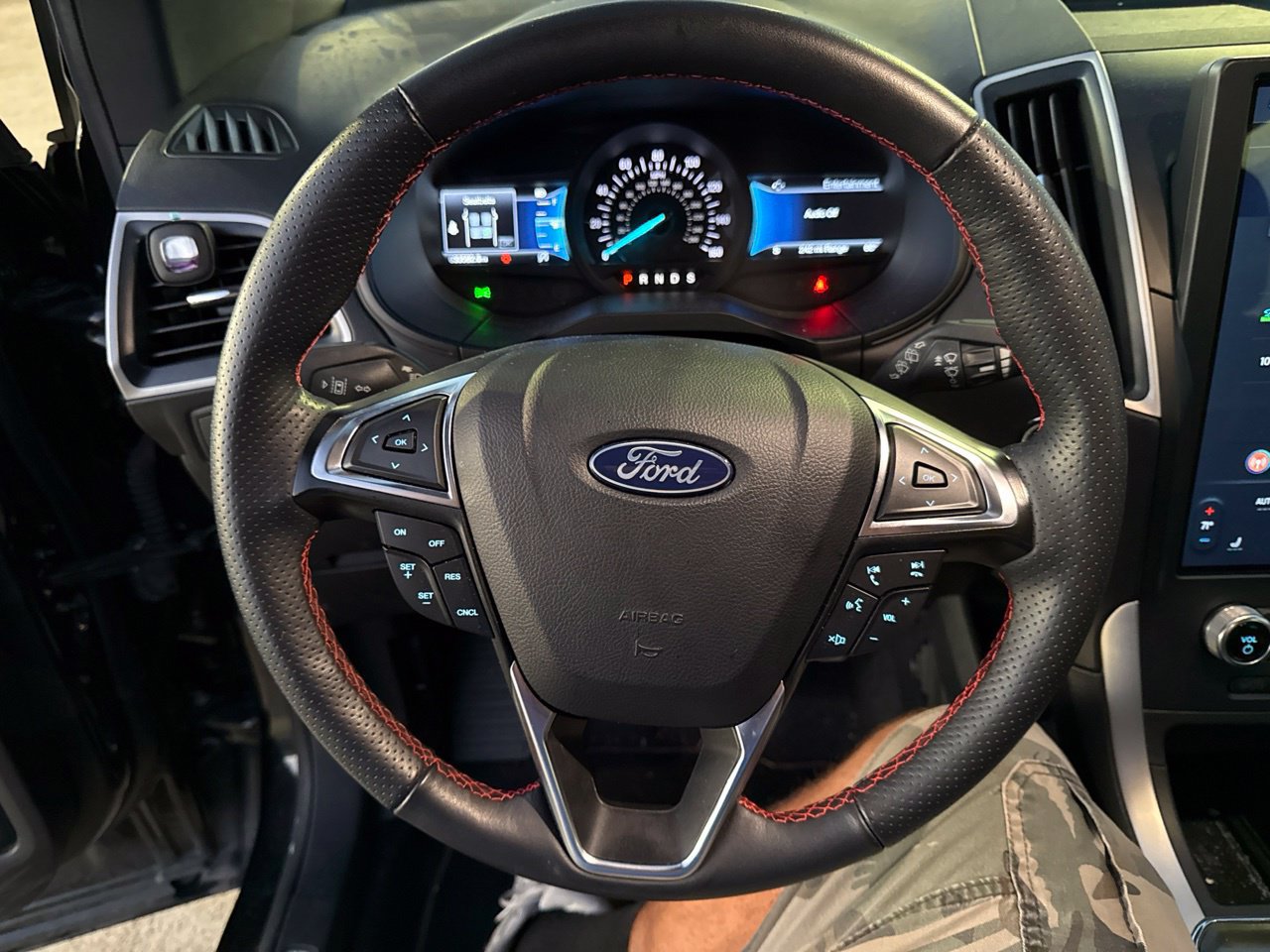 Used 2024 Ford Edge ST-Line AWD/4WD image 21