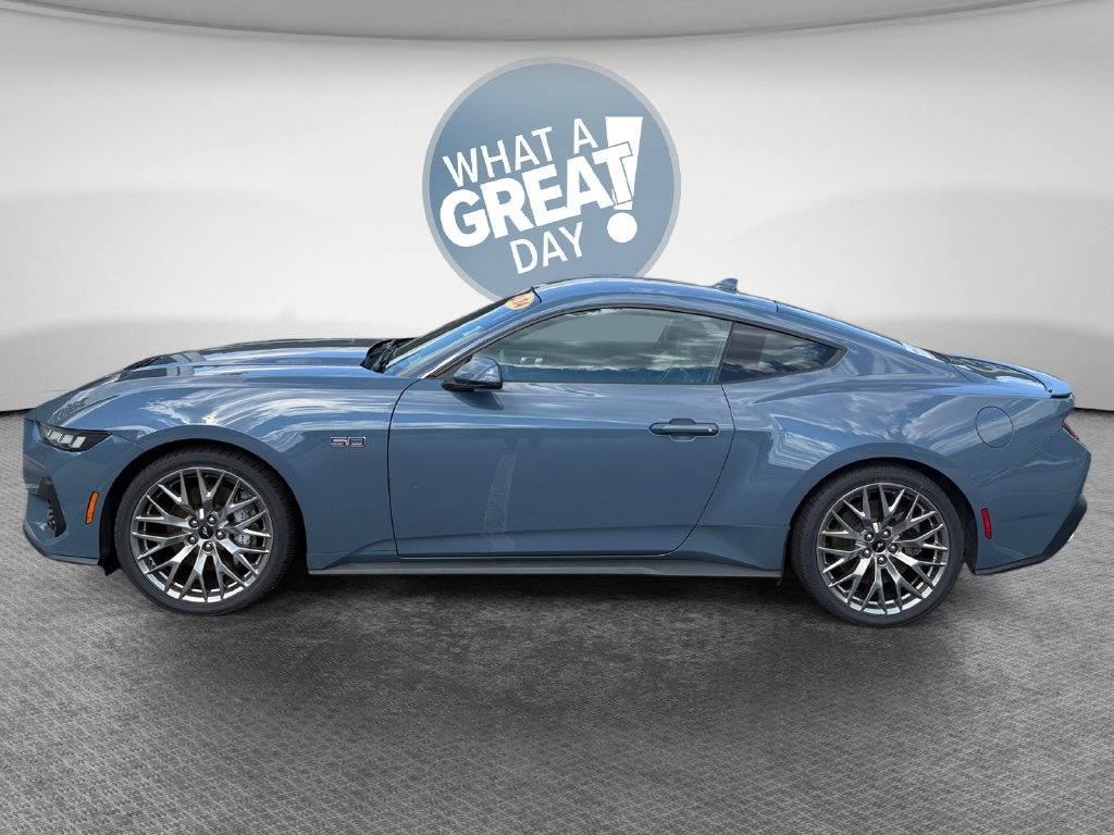 Used 2024 Ford Mustang GT Premium RWD image 7