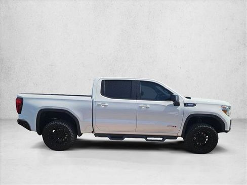 Used 2020 GMC Sierra 1500 AT4 w/ Driver Alert Package II AWD/4WD image 4