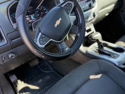 Used 2018 Chevrolet Colorado LT w/ Safety Package image 11