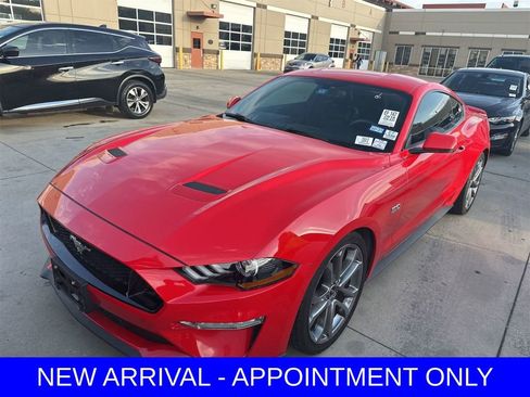 Used 2018 Ford Mustang GT Premium RWD image 1