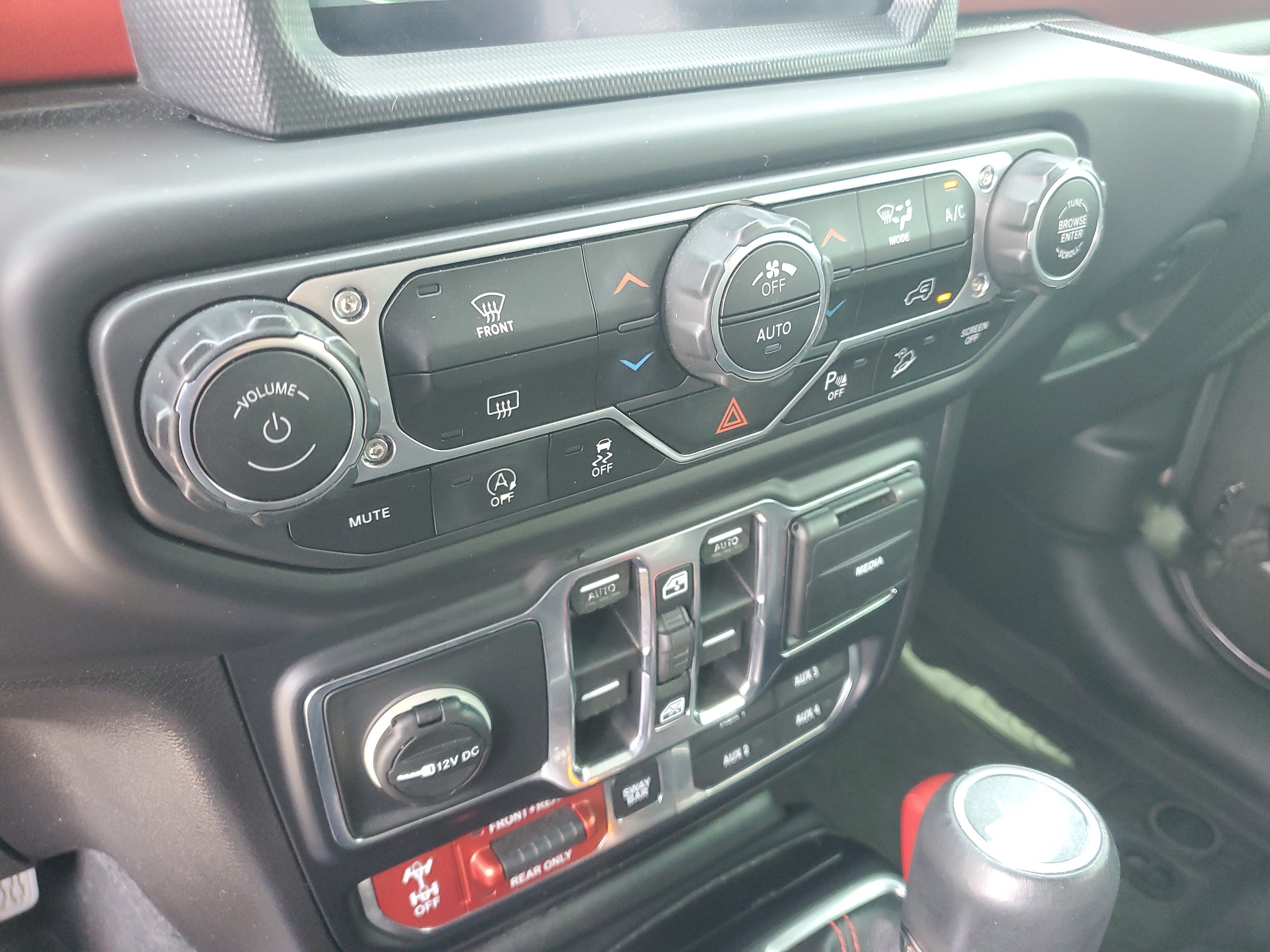 Used 2018 Jeep Wrangler Unlimited Rubicon AWD/4WD image 21