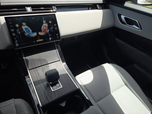 Used 2026 Land Rover Range Rover Velar Dynamic SE image 14