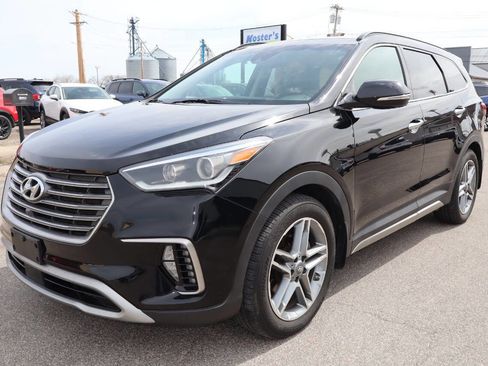 Used 2017 Hyundai Santa Fe Limited image 1