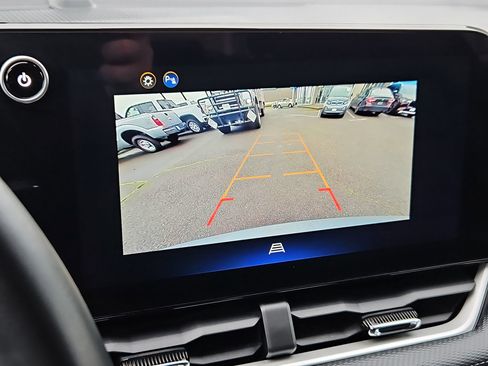 Used 2025 Chevrolet Equinox LT image 20