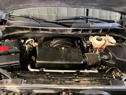 Used 2024 Chevrolet Silverado 1500 High Country w/ High Country Premium Package AWD/4WD image 28