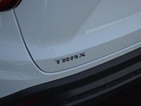 New 2026 Chevrolet Trax LS image 7