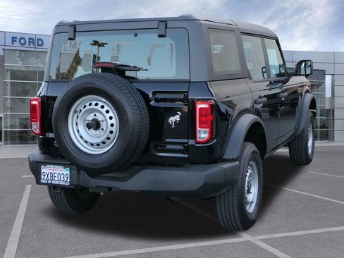 Used 2025 Ford Bronco 4-Door AWD/4WD image 4