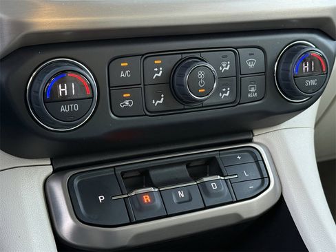 Certified 2023 GMC Acadia Denali image 19