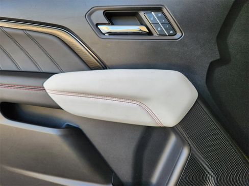 Used 2023 GMC Canyon AT4X w/ Edition 1 image 22