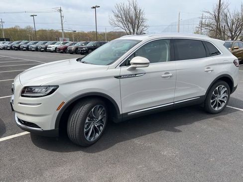 Used 2023 Lincoln Nautilus Reserve AWD/4WD image 1