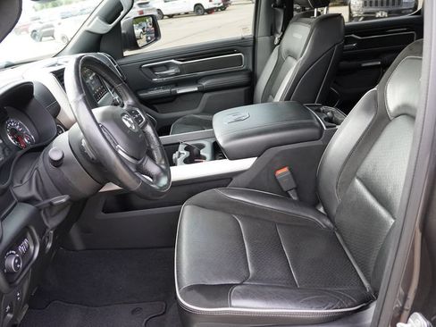 Used 2019 RAM 1500 Laramie w/ Sport Appearance Package AWD/4WD image 4