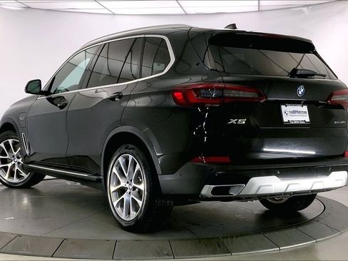 Certified 2023 BMW X5 xDrive45e w/ Executive Package image 10