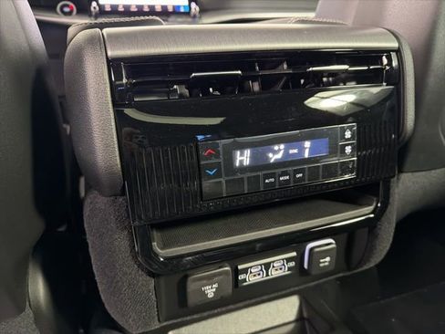 New 2026 Jeep Grand Wagoneer 4WD w/ Premium Group I image 31