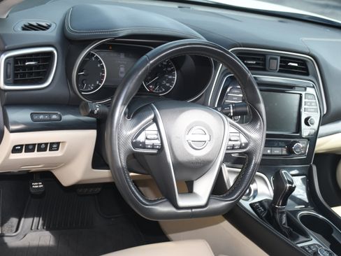 Used 2023 Nissan Maxima Platinum w/ Sport Mat Group image 9