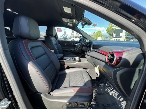 Used 2025 Chevrolet Equinox RS w/ Convenience Package III image 27