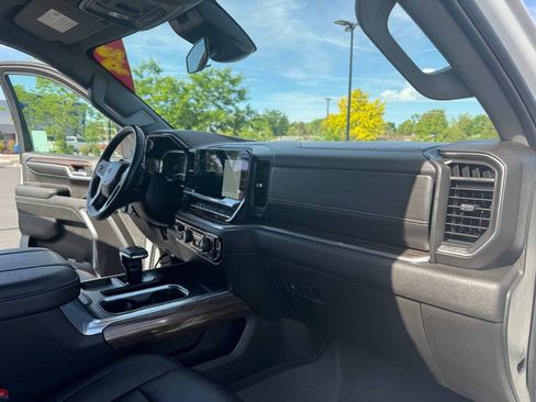 Used 2024 Chevrolet Silverado 1500 RST w/ Convenience Package II AWD/4WD image 35