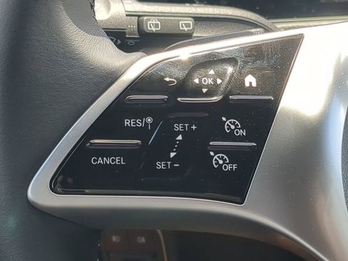 New 2025 Mercedes-Benz GLB 250 image 11