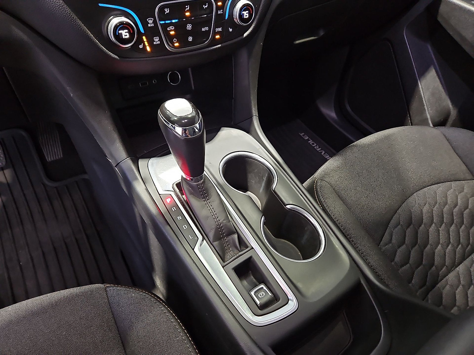 Used 2019 Chevrolet Equinox LT FWD image 22