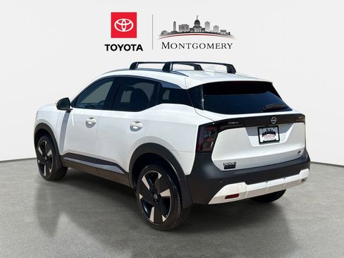 Used 2025 Nissan Kicks SR image 5