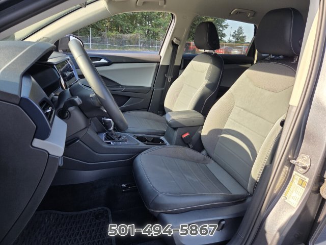 Used 2022 Volkswagen Taos SE FWD image 9
