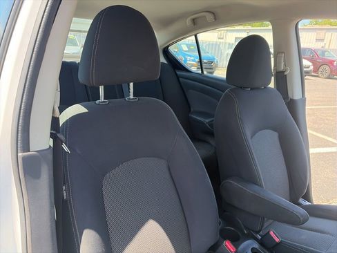 Used 2016 Nissan Versa SV FWD image 26