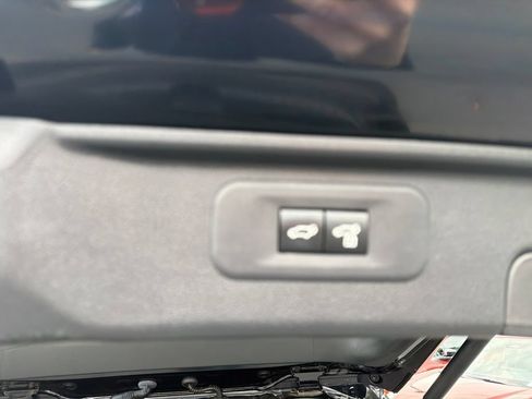 Used 2024 Toyota Grand Highlander AWD Hybrid image 18
