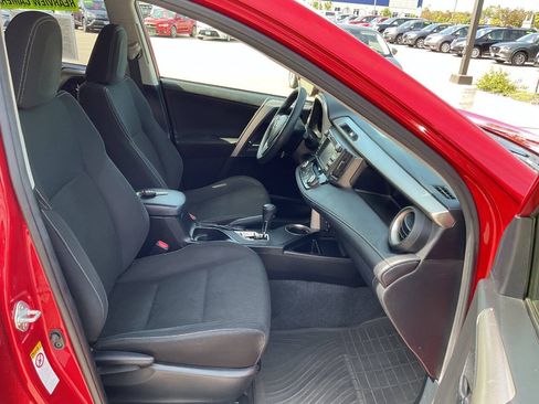 Used 2015 Toyota RAV4 XLE AWD/4WD image 38
