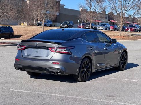 Used 2022 Nissan Maxima SR w/ Sport Mat Group image 25