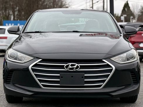 Used 2017 Hyundai Elantra SE image 8