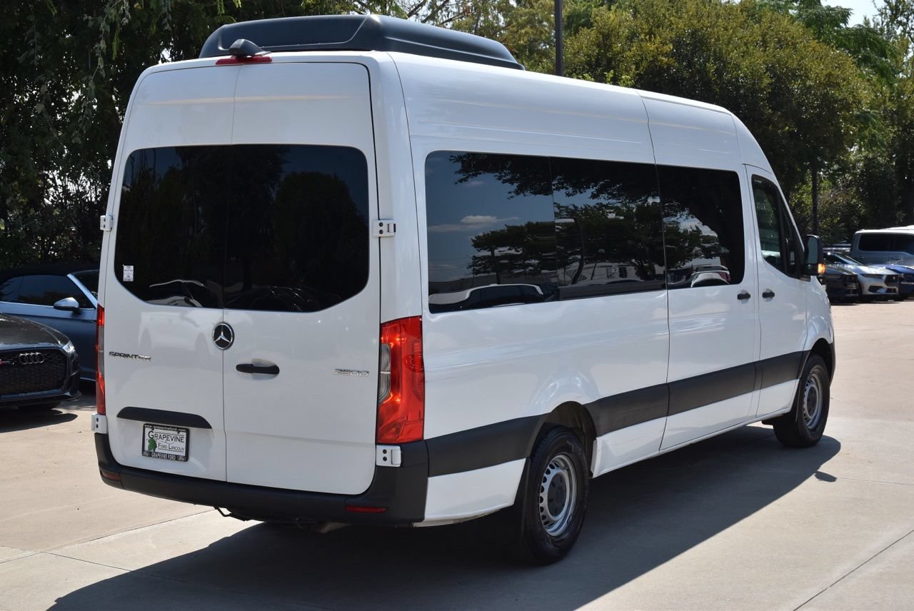 Used 2025 Mercedes-Benz Sprinter 2500 image 8