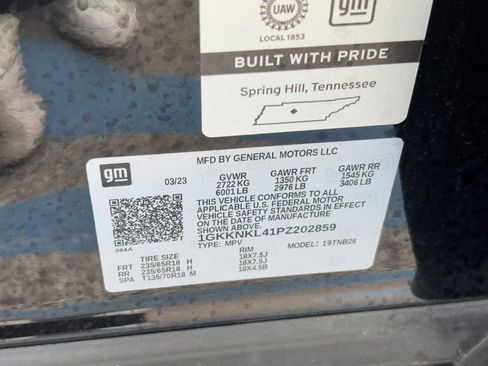 Used 2023 GMC Acadia SLE w/ Driver Convenience Package image 30