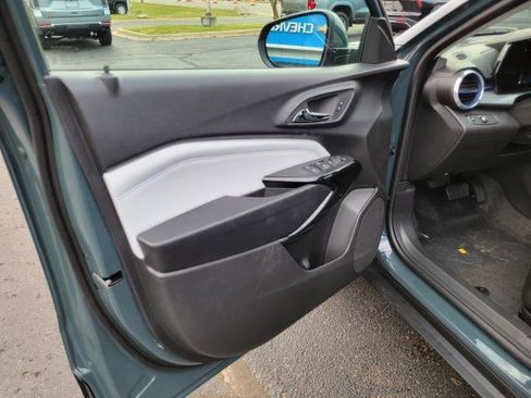 New 2026 Chevrolet Trax LT FWD image 6